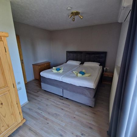 Rosenschloesschen Apartman Landkern Kültér fotó