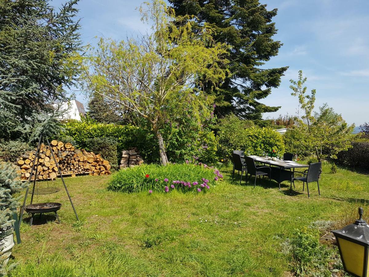 Rosenschloesschen Apartman Landkern Kültér fotó