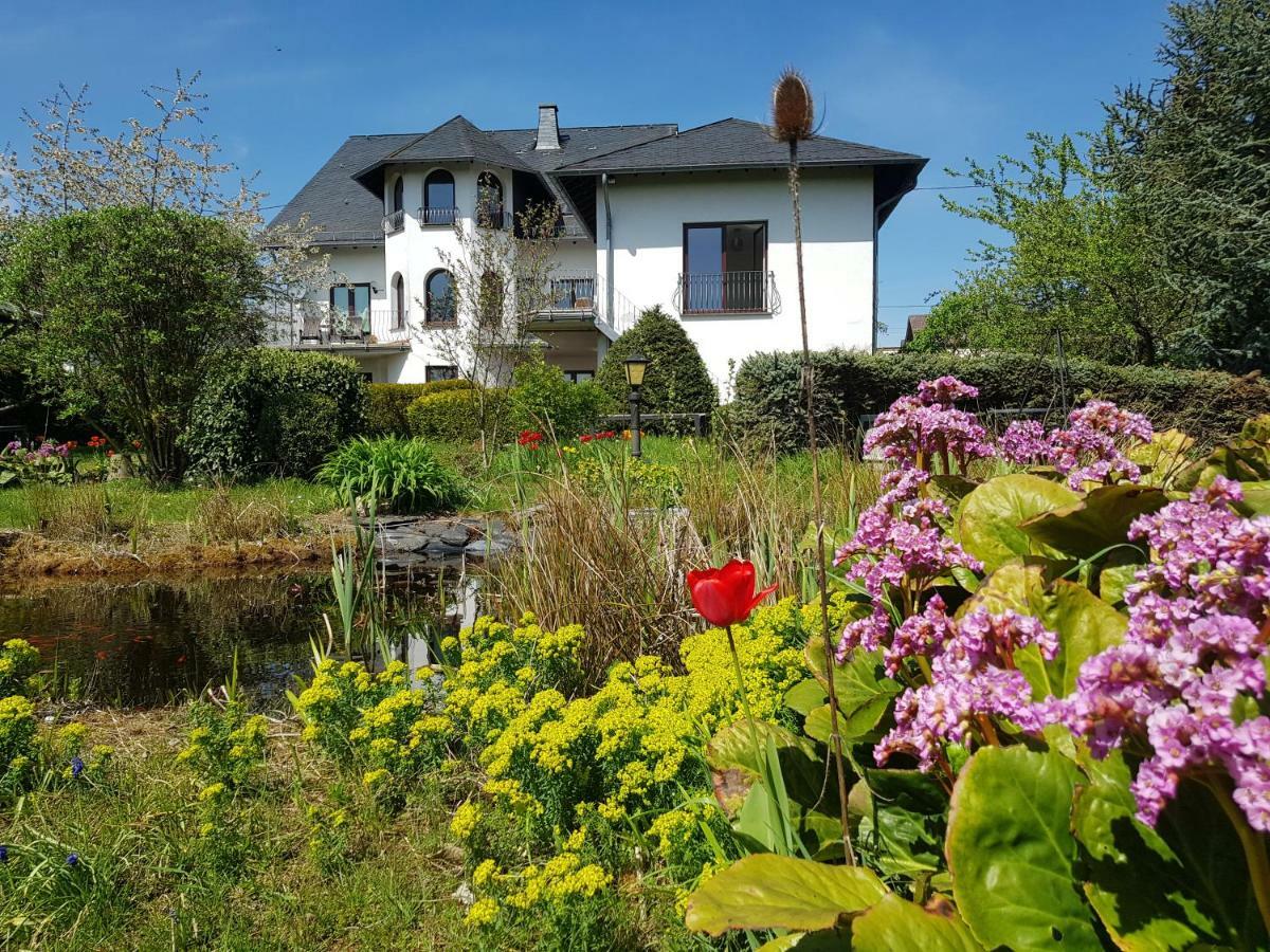 Rosenschloesschen Apartman Landkern Kültér fotó